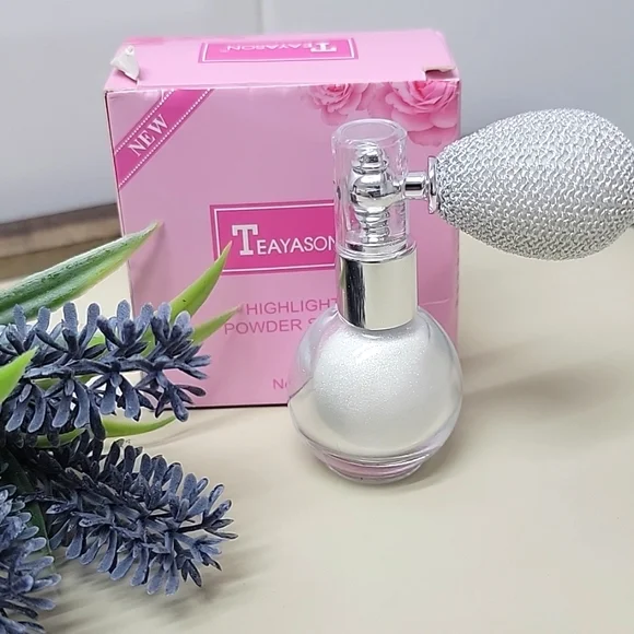 Glitter Body Power. Glam up your look with highly Reflective Glitter BodyPower - Picture 1 of 11